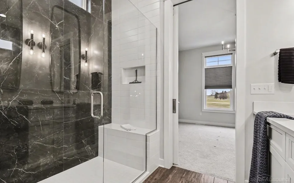 4219 Village Green Drive Thomas Township, MI 48623