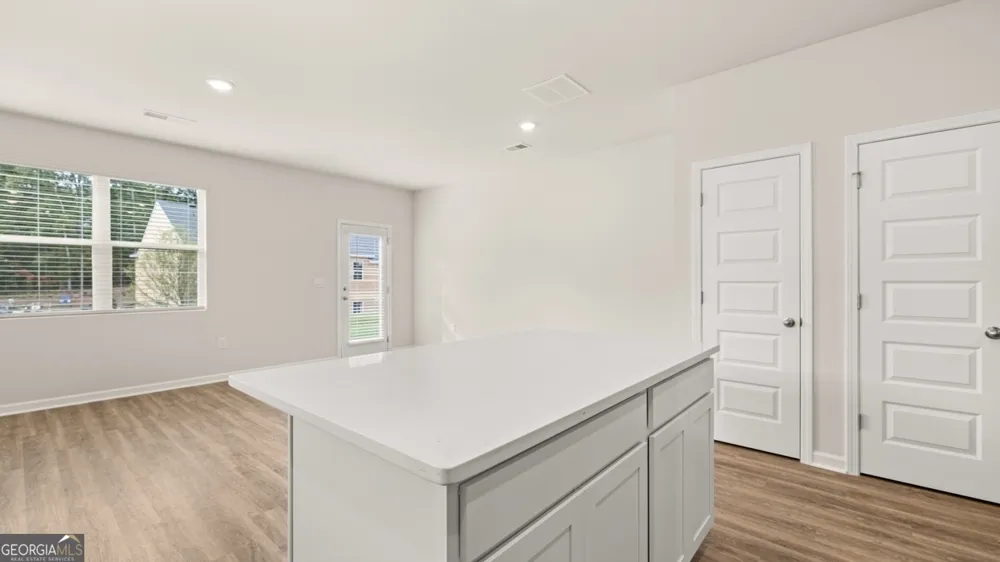 2033 Windward RD Stone Mountain, GA 30088