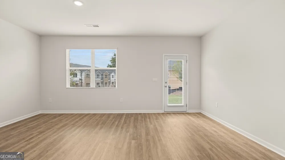 2033 Windward RD Stone Mountain, GA 30088