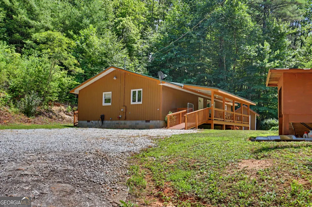 118 Cub LN Rabun Gap, GA 30568