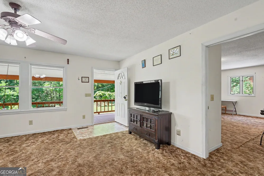 118 Cub LN Rabun Gap, GA 30568
