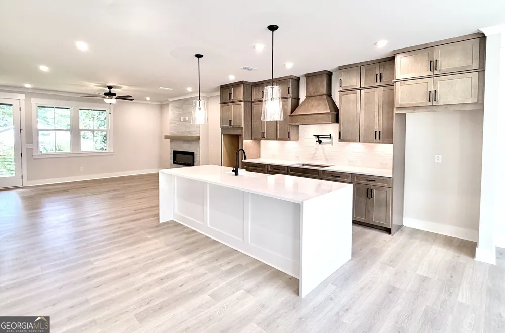 113 Bridgecrest RD Roswell, GA 30075