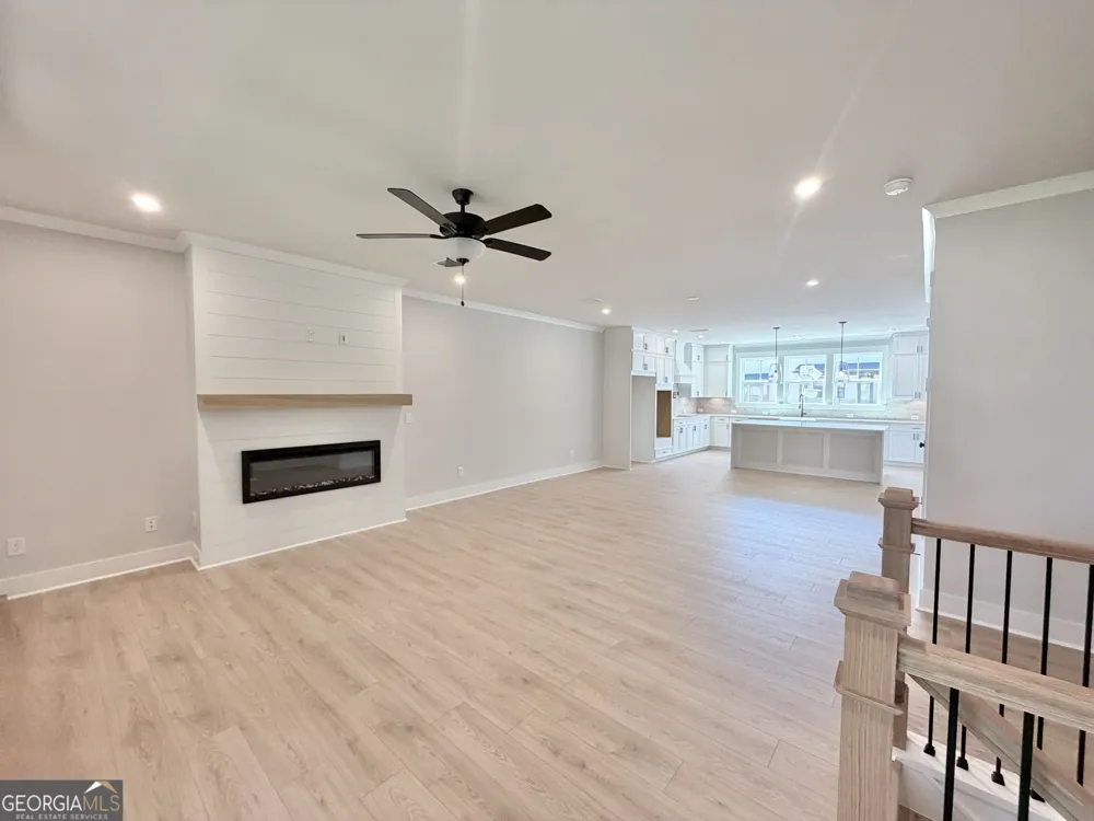 111 Bridgecrest RD Roswell, GA 30075