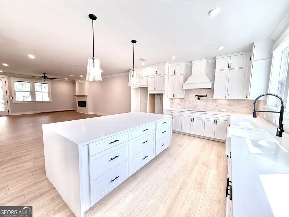 111 Bridgecrest RD Roswell, GA 30075