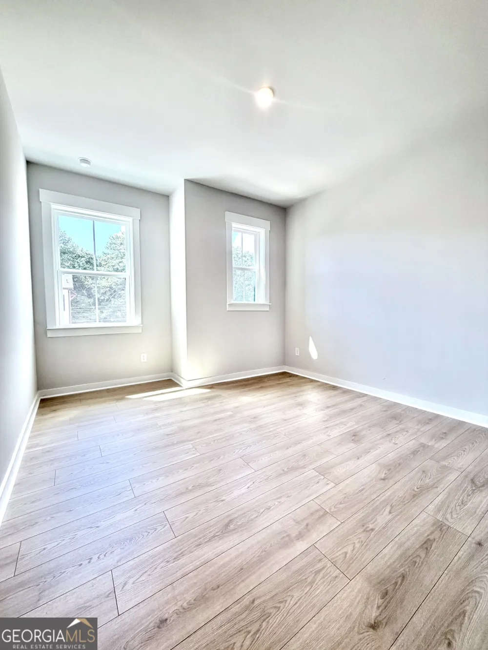 111 Bridgecrest RD Roswell, GA 30075