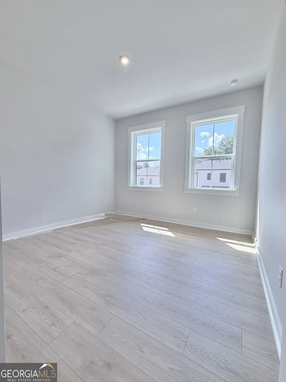 111 Bridgecrest RD Roswell, GA 30075