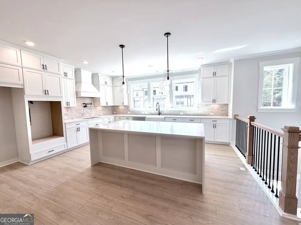 111 Bridgecrest RD Roswell, GA 30075