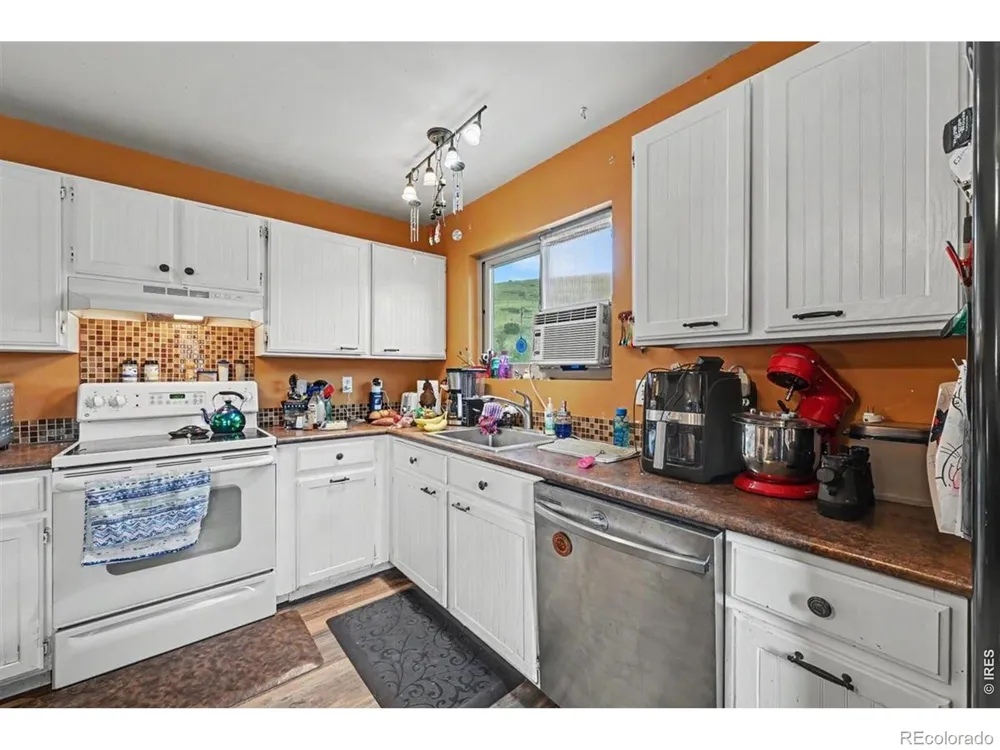 3038 Hewlett Gulch Road Livermore, CO 80536