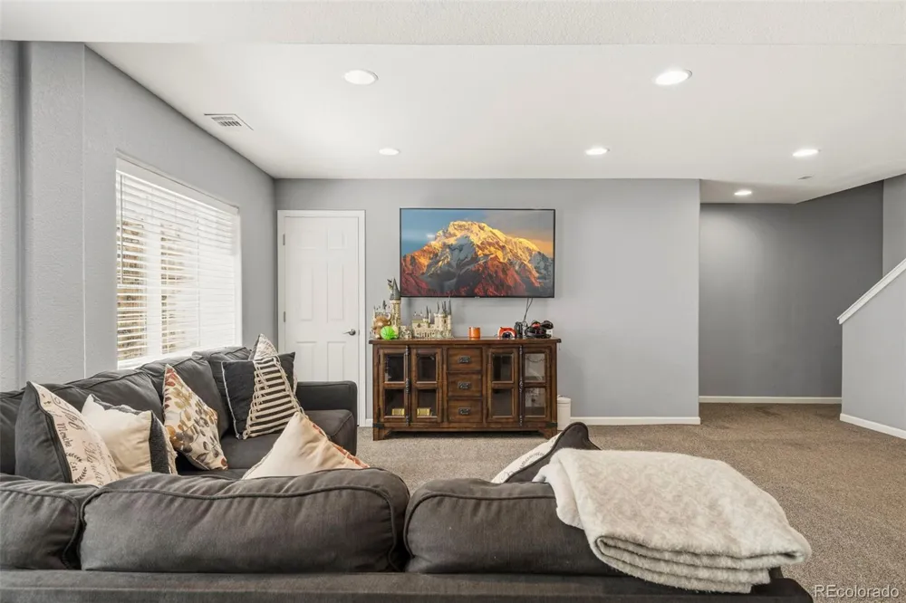 24082 E 2nd Drive Aurora, CO 80018