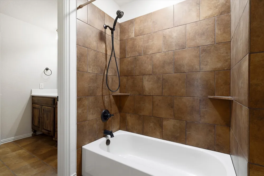 9300 Wood Duck Drive Fort Worth, TX 76118