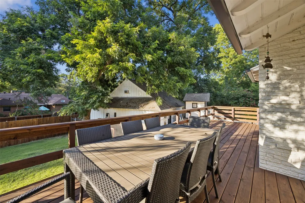 1657 Nob Hill Road Dallas, TX 75208