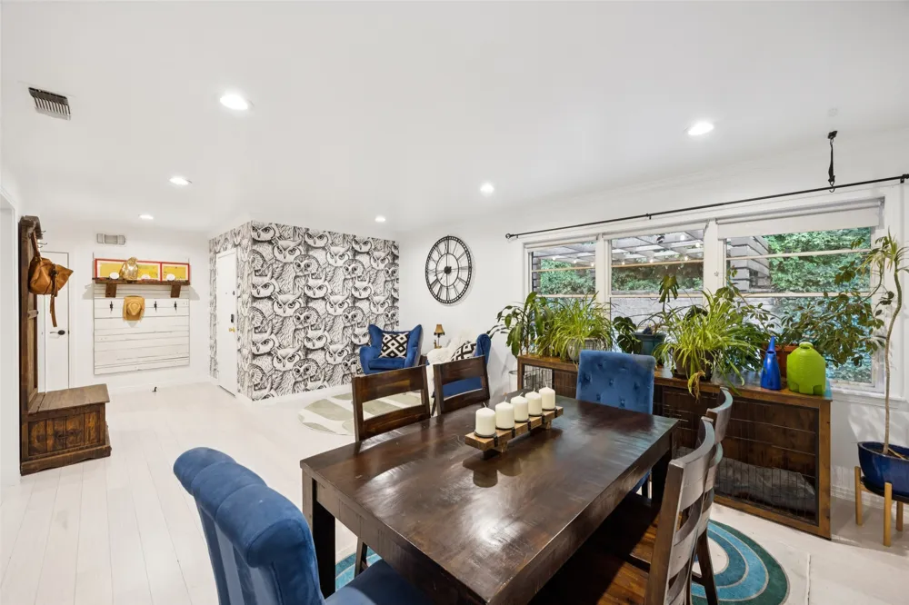 1657 Nob Hill Road Dallas, TX 75208