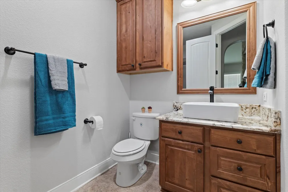 402 Parkway Drive Alvarado, TX 76009