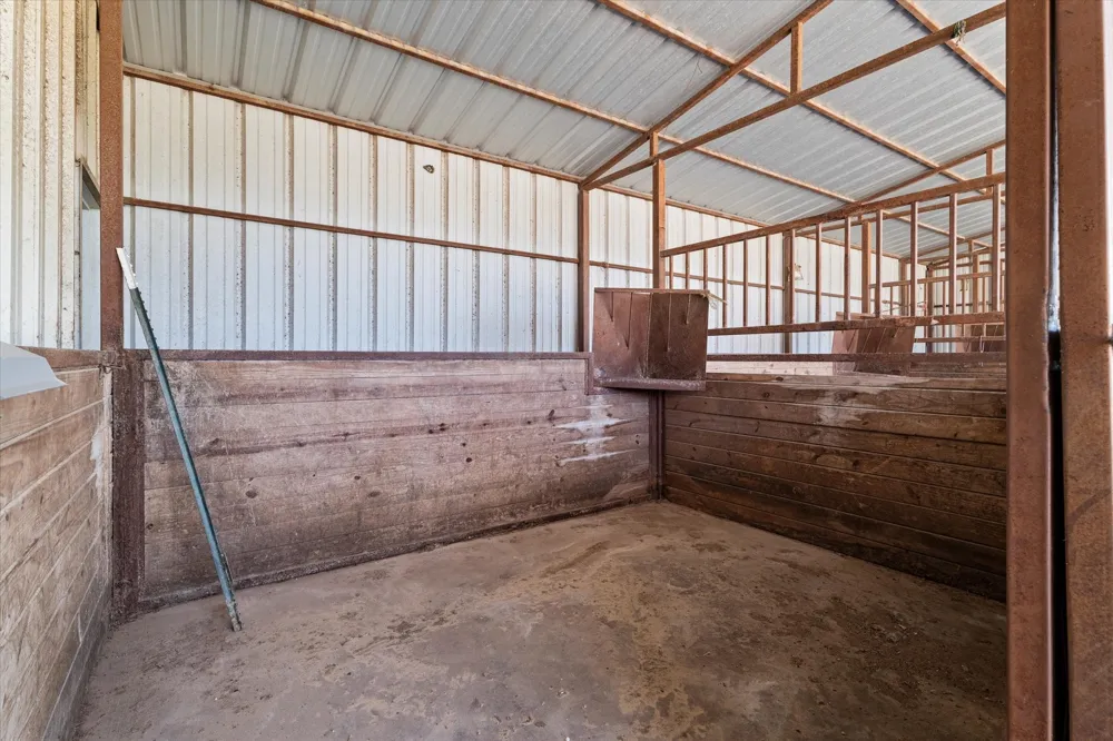 402 Parkway Drive Alvarado, TX 76009