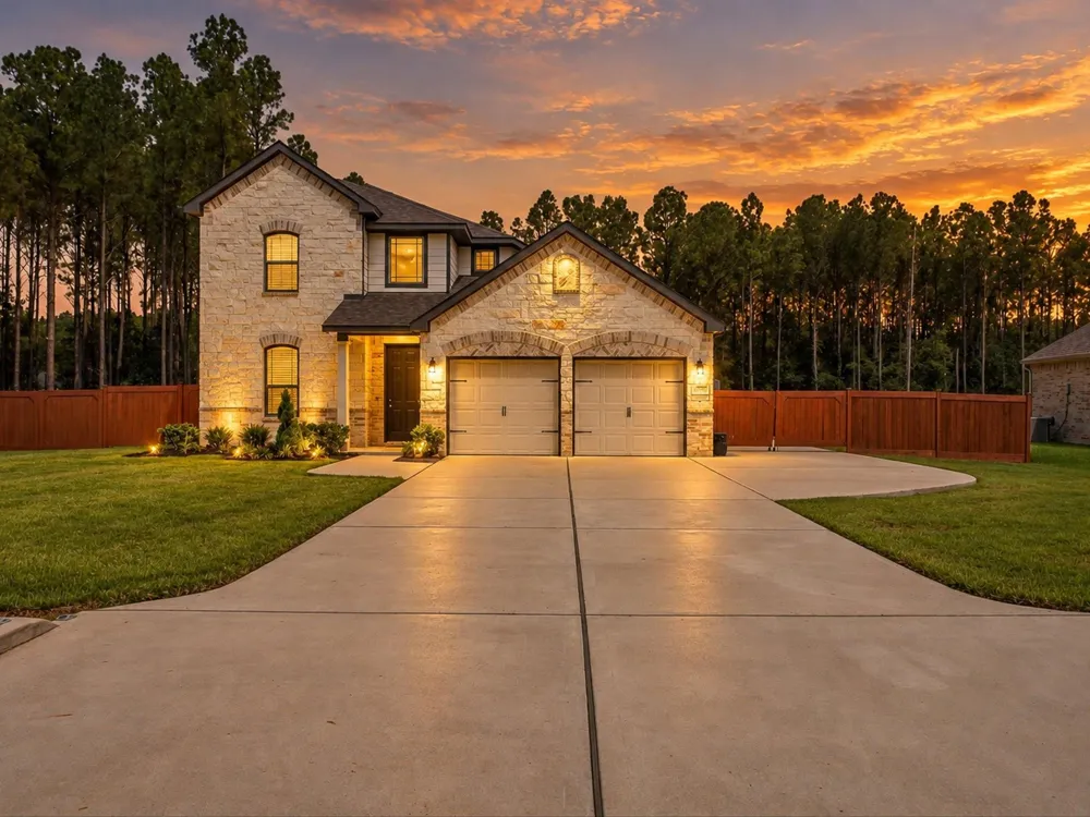 1563 Road 66114 Dayton, TX 77535