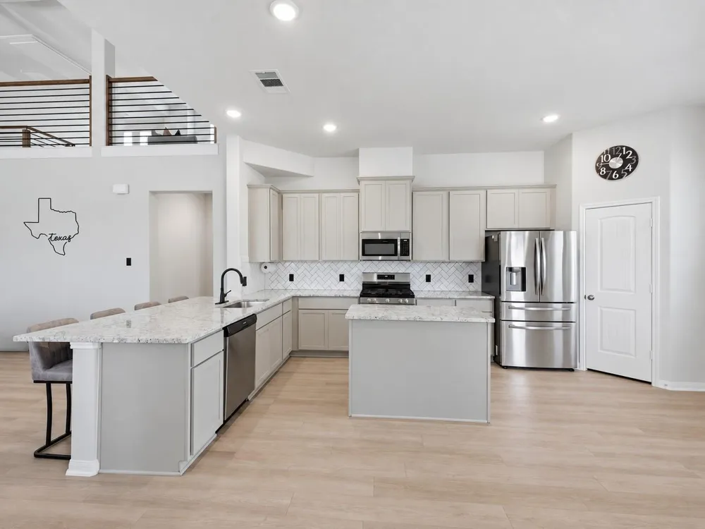 1563 Road 66114 Dayton, TX 77535