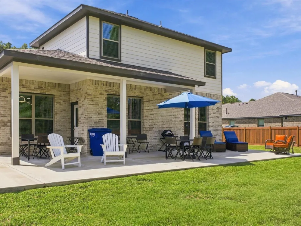 1563 Road 66114 Dayton, TX 77535