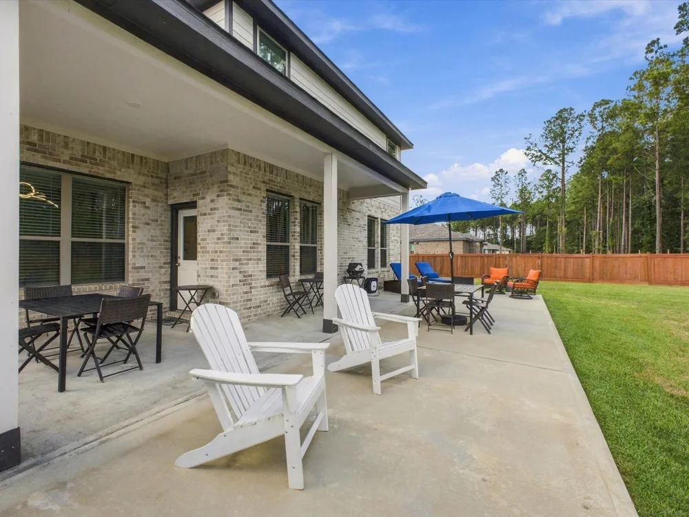 1563 Road 66114 Dayton, TX 77535