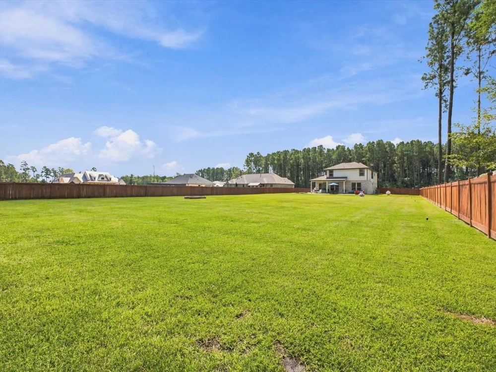 1563 Road 66114 Dayton, TX 77535
