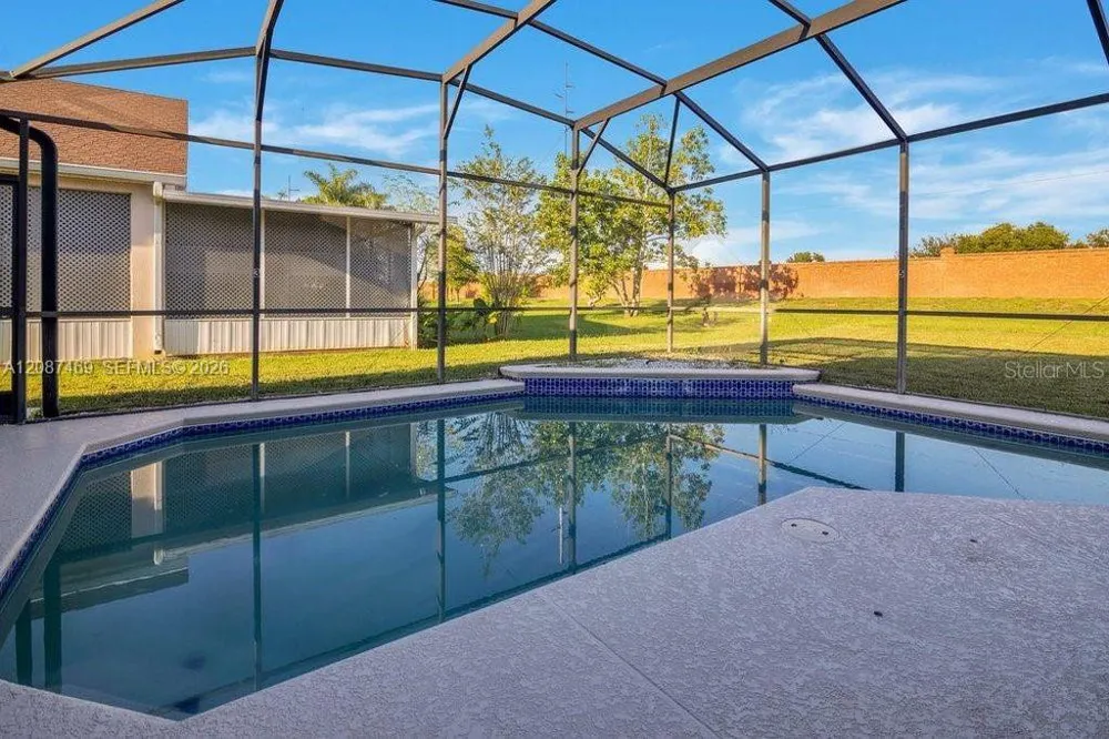 321 Corvina Drive Davenport, FL 33897