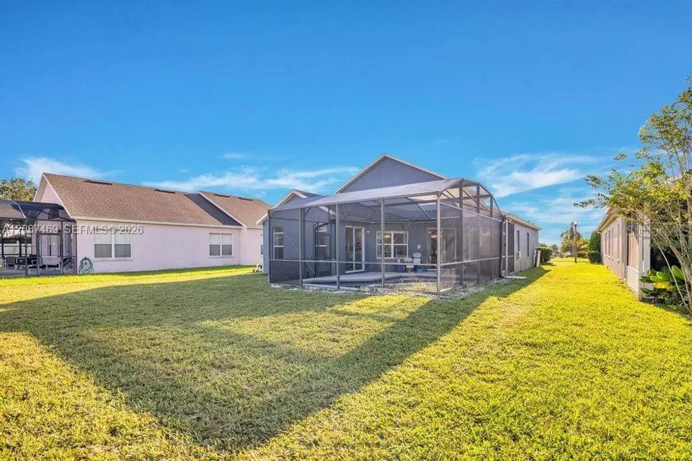 321 Corvina Drive Davenport, FL 33897