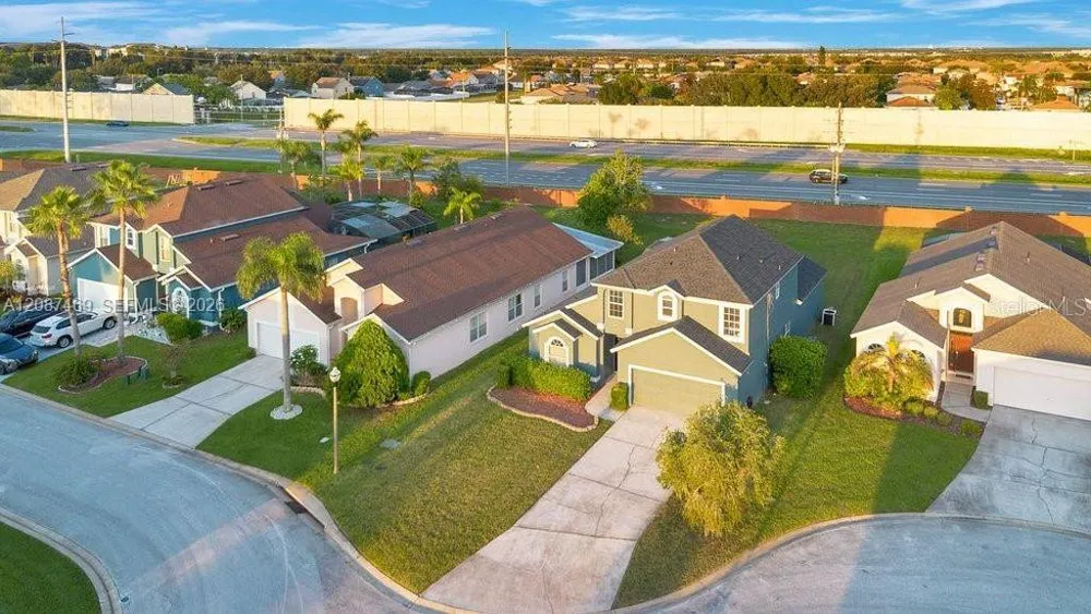 321 Corvina Drive Davenport, FL 33897