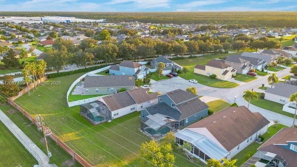 321 Corvina Drive Davenport, FL 33897