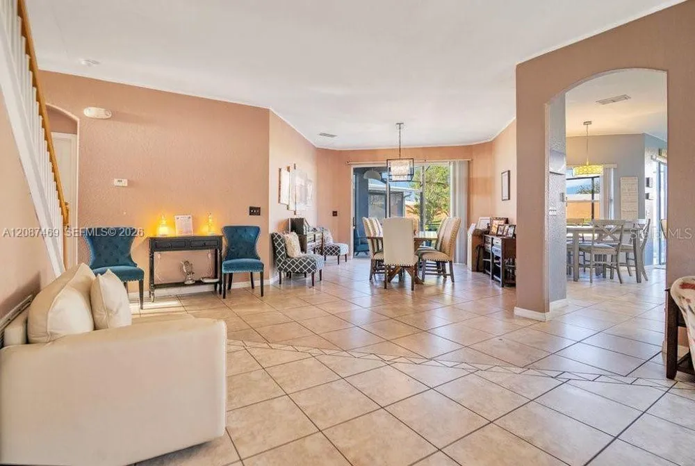 321 Corvina Drive Davenport, FL 33897
