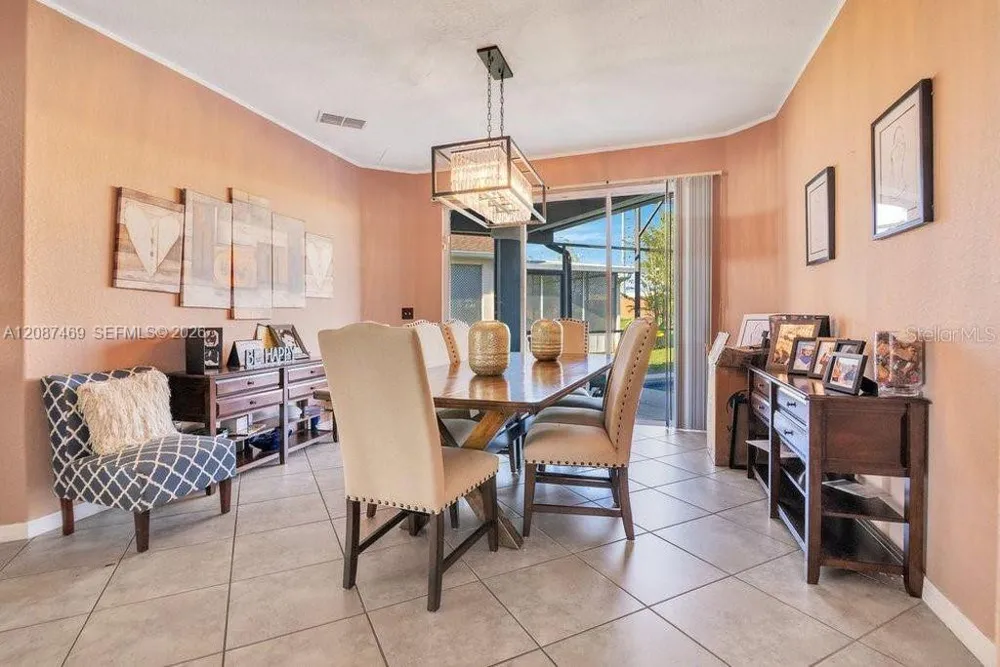 321 Corvina Drive Davenport, FL 33897