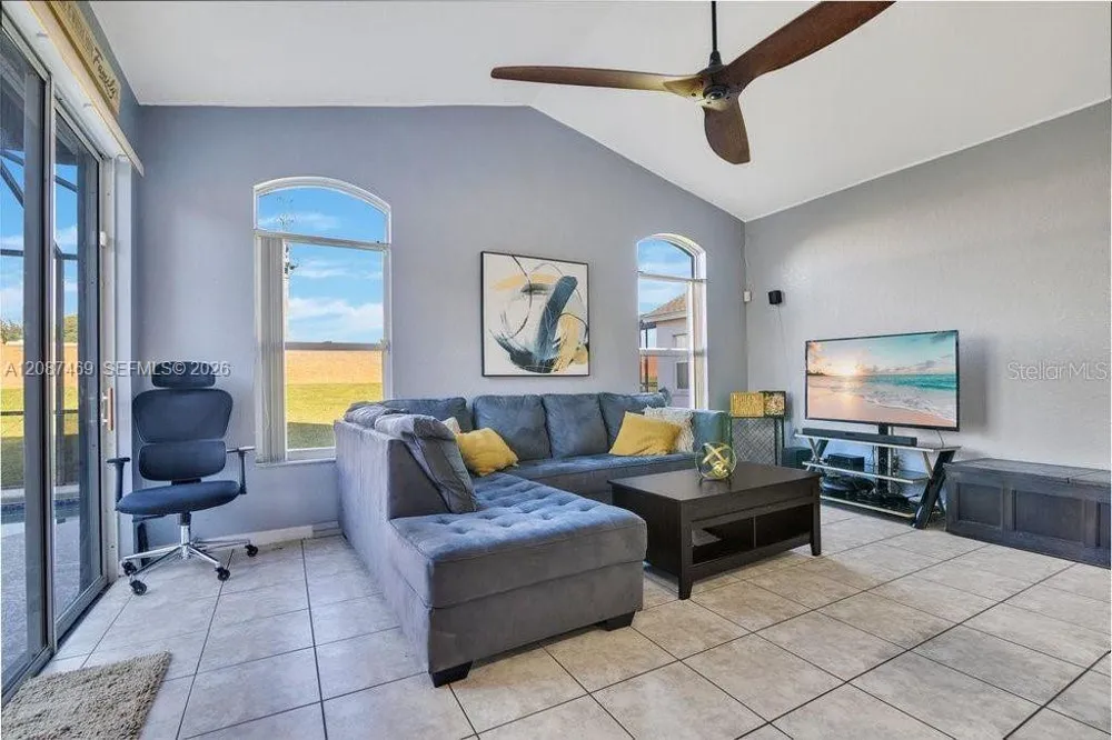 321 Corvina Drive Davenport, FL 33897