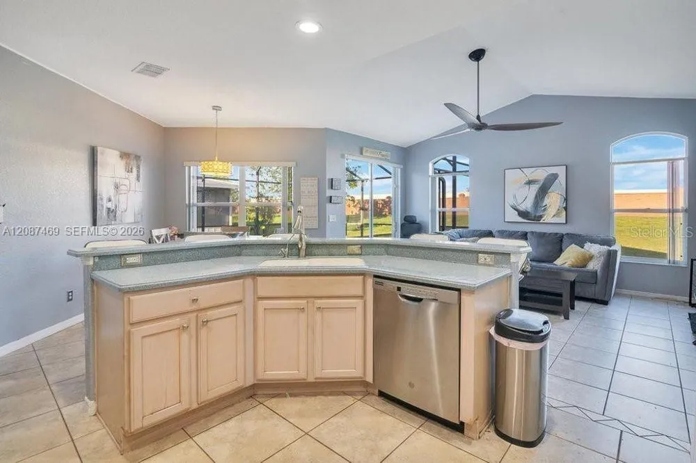 321 Corvina Drive Davenport, FL 33897