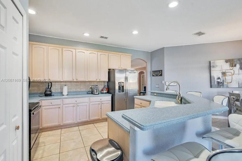 321 Corvina Drive Davenport, FL 33897