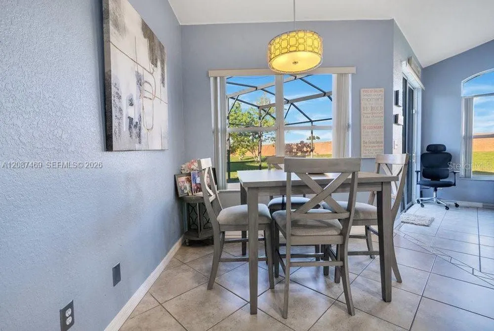 321 Corvina Drive Davenport, FL 33897
