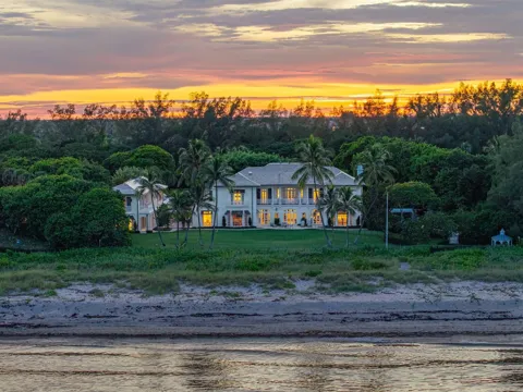 1919 OCEAN BOULEVARD