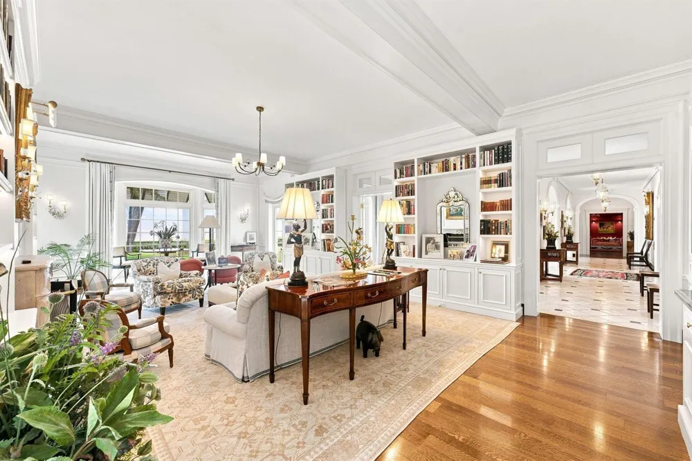 1919 OCEAN BOULEVARD Gulf Stream, FL 33483