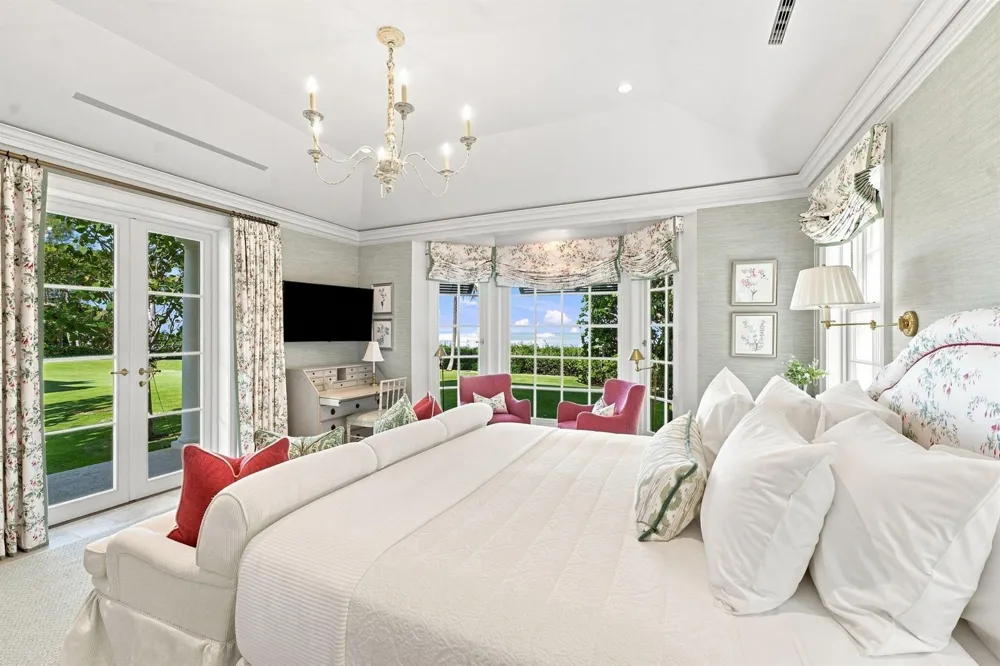 1919 OCEAN BOULEVARD Gulf Stream, FL 33483