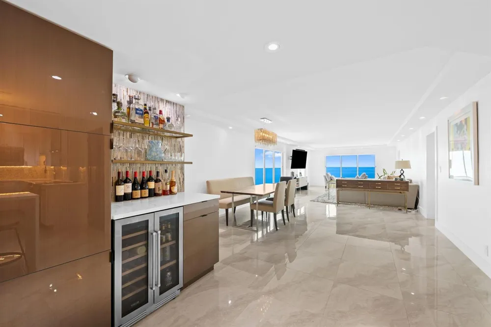1151 FORT LAUDERDALE BEACH BOULEVARD #14D Fort Lauderdale, FL 33304
