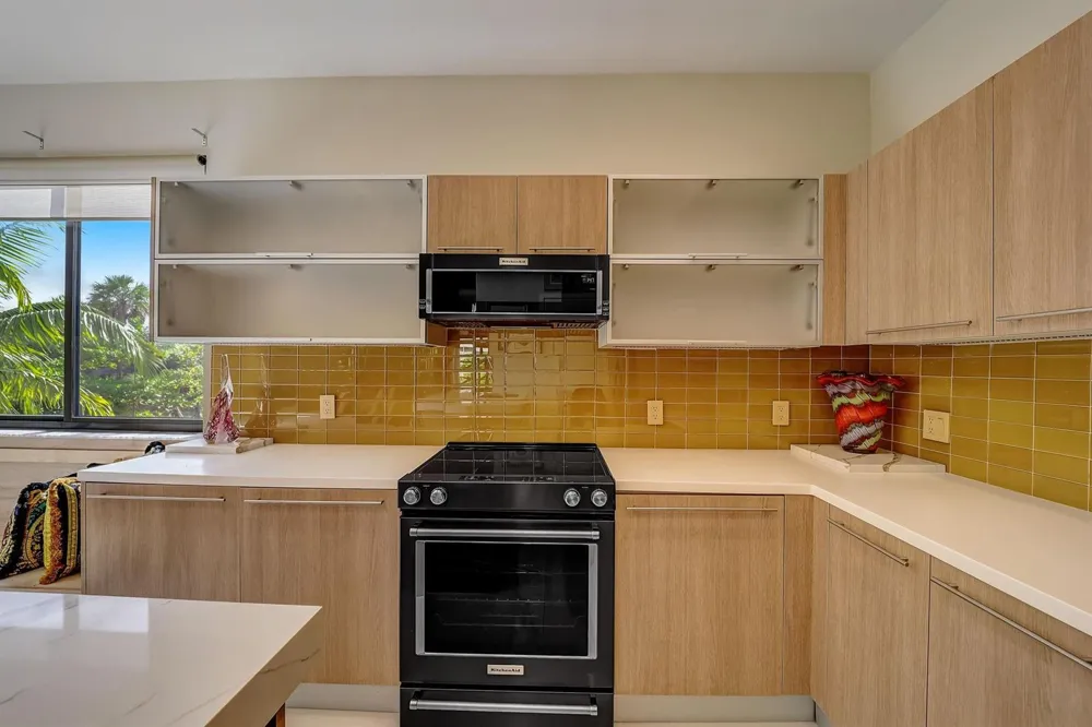 173 SE 1ST CIRCLE Pompano Beach, FL 33060