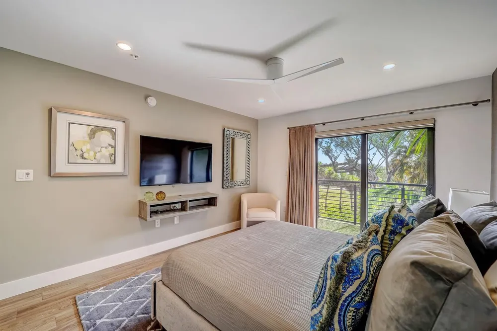 173 SE 1ST CIRCLE Pompano Beach, FL 33060