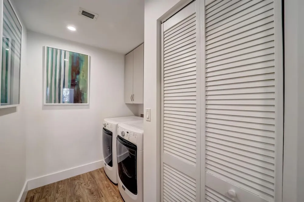 173 SE 1ST CIRCLE Pompano Beach, FL 33060