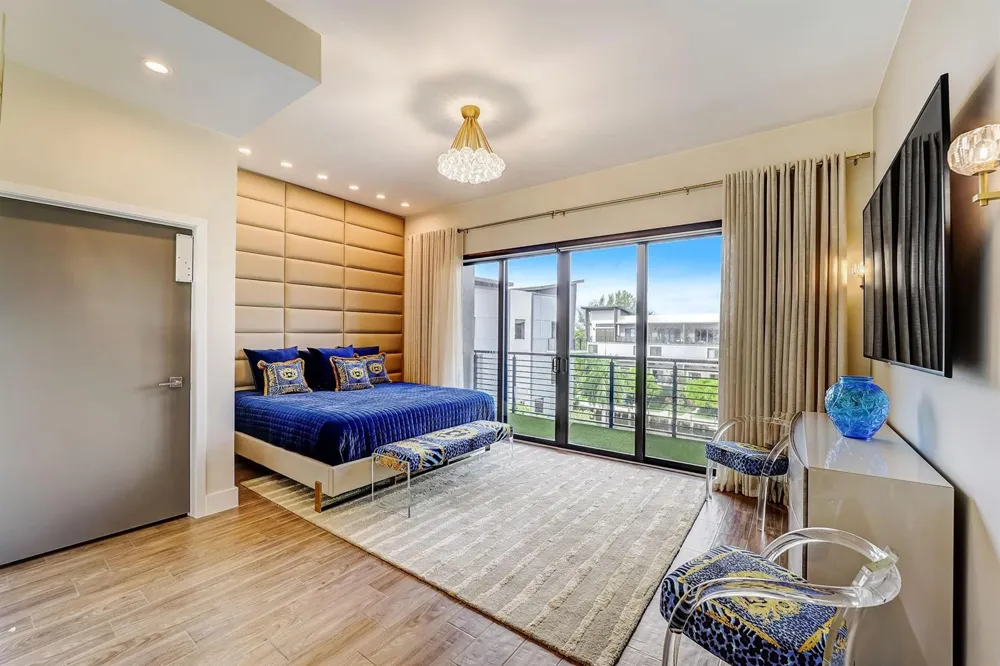 173 SE 1ST CIRCLE Pompano Beach, FL 33060