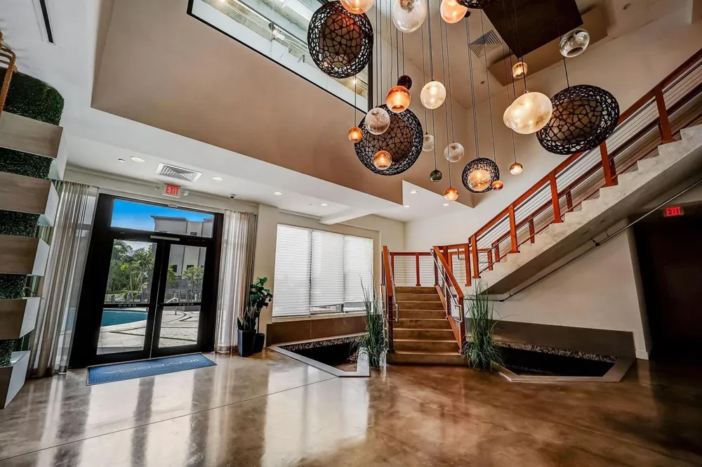 173 SE 1ST CIRCLE Pompano Beach, FL 33060