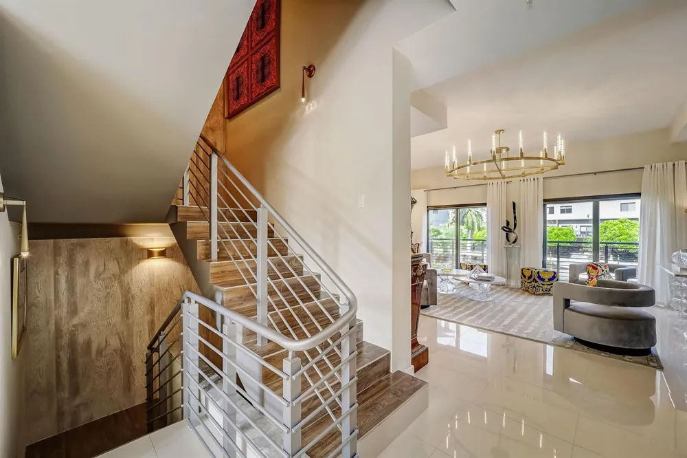 173 SE 1ST CIRCLE Pompano Beach, FL 33060