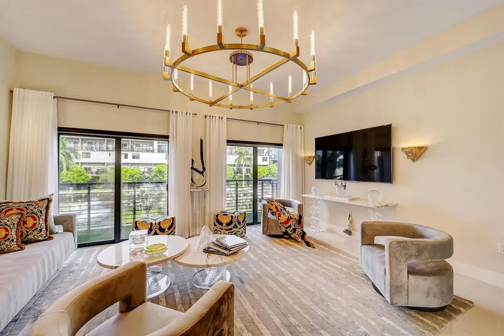 173 SE 1ST CIRCLE Pompano Beach, FL 33060
