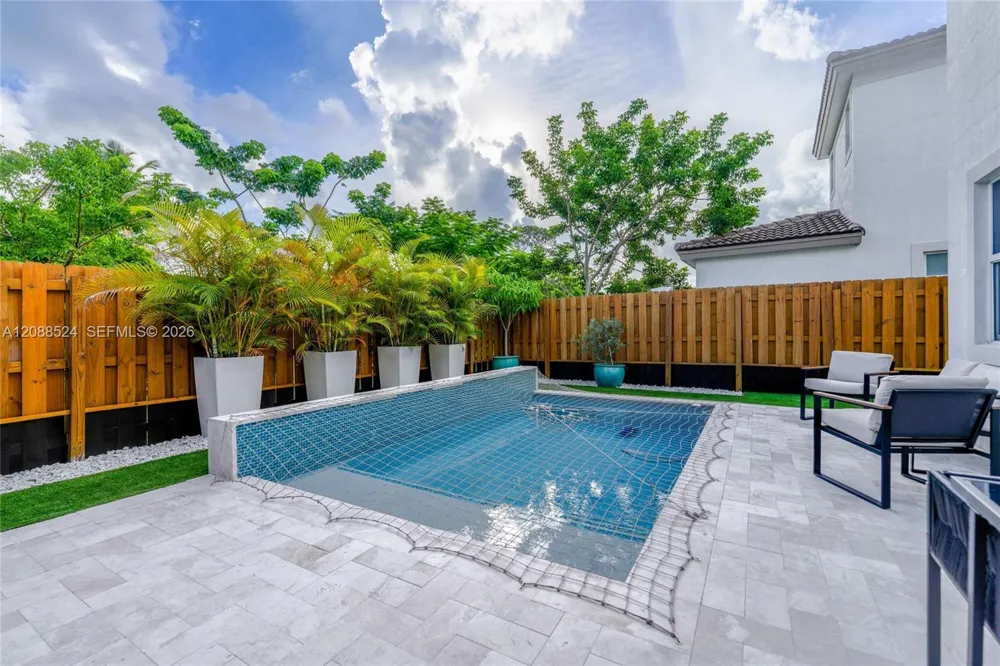 2265 NW 131st Cir Miami, FL 33167