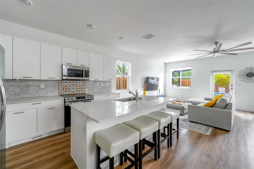 2265 NW 131st Cir Miami, FL 33167