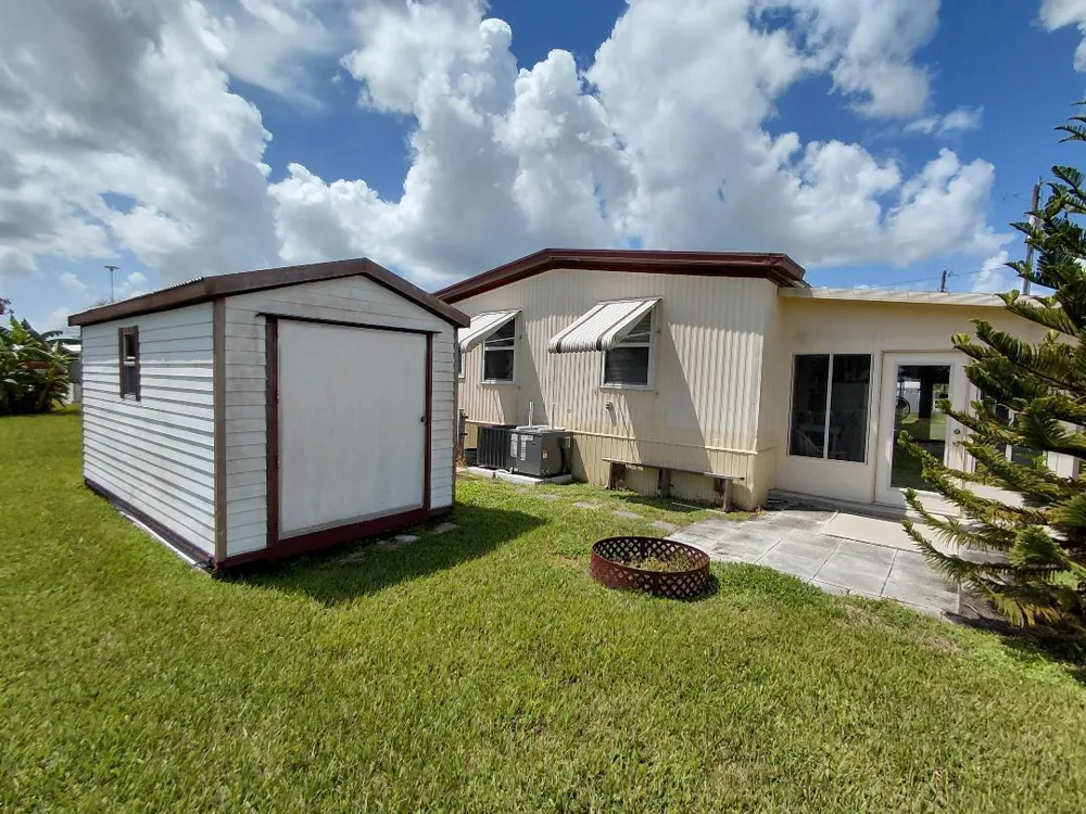 1339 OLD LAKEPORT ROAD NW #4 Moore Haven, FL 33471