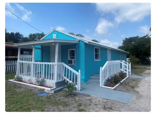 427 14TH STREET Fort Pierce, FL 34950