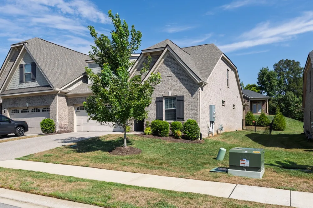 1048 Callaway Dr Lebanon, TN 37087