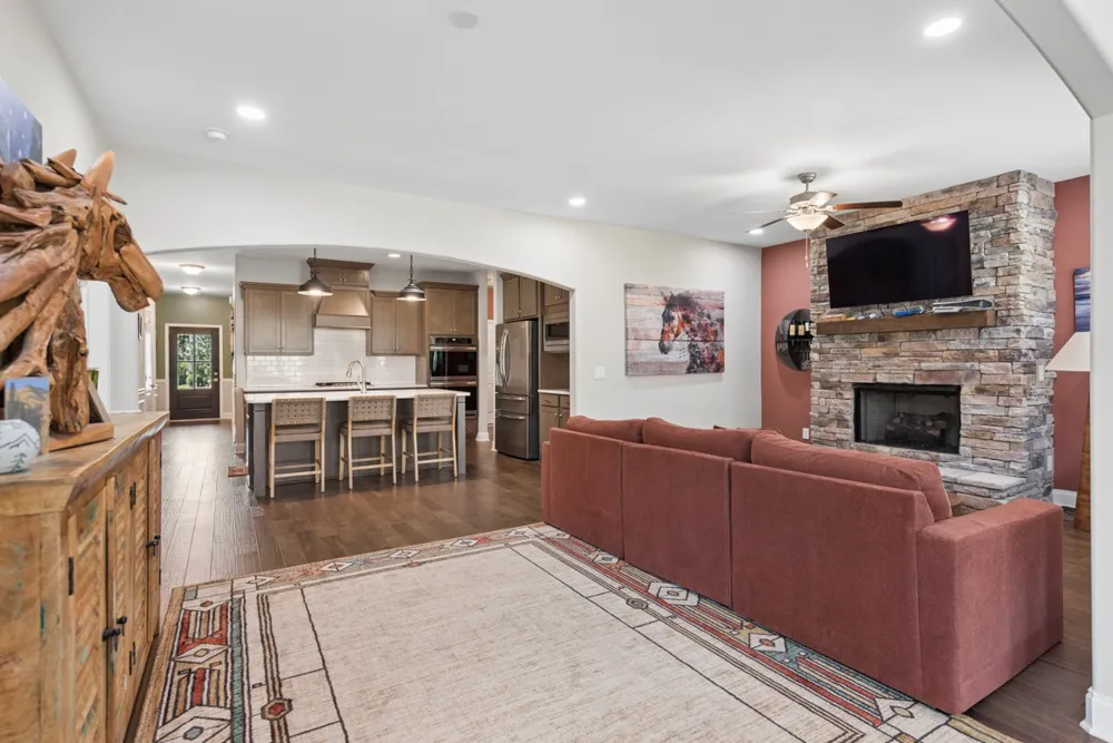 1048 Callaway Dr Lebanon, TN 37087